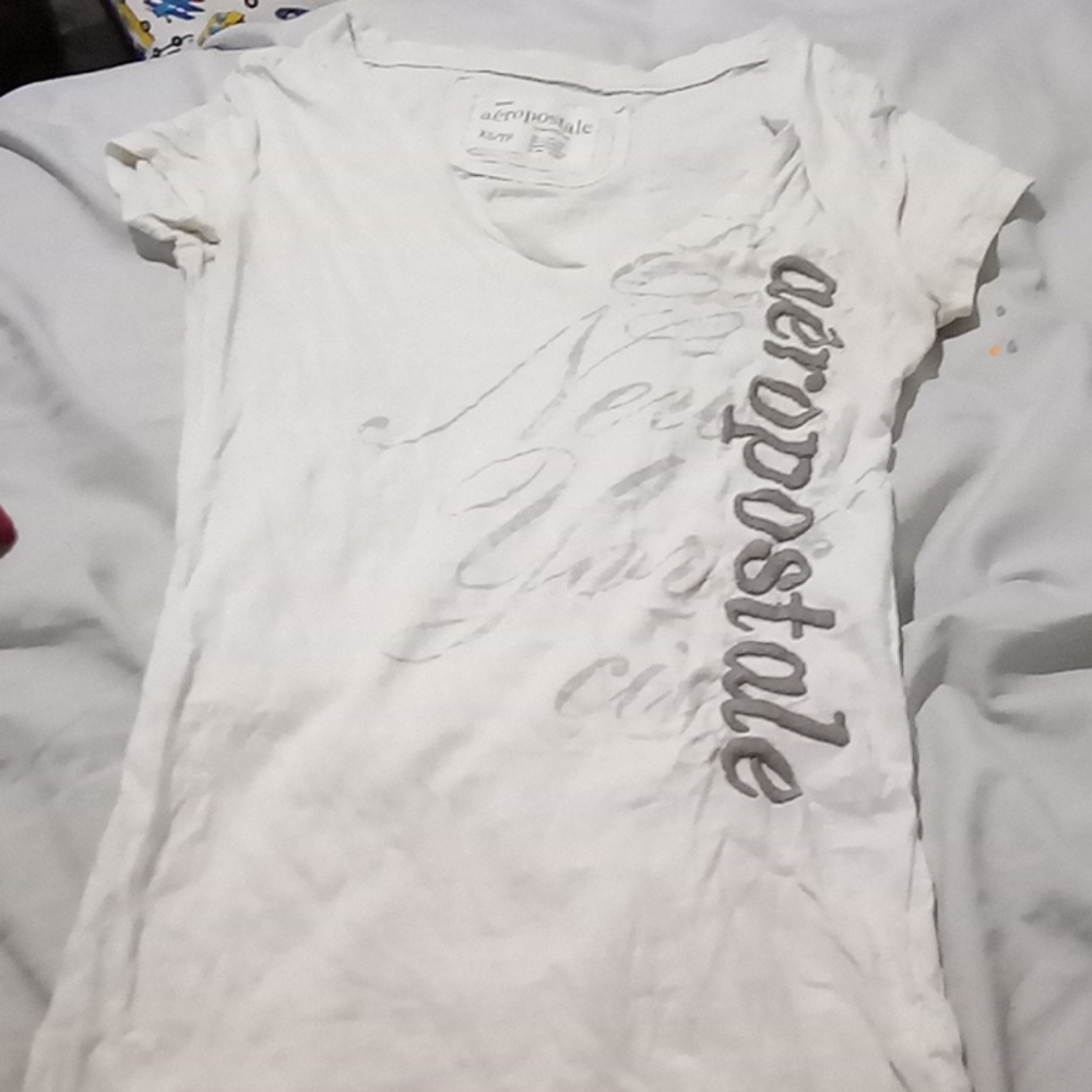 White Aeropostale T-shirt size xs